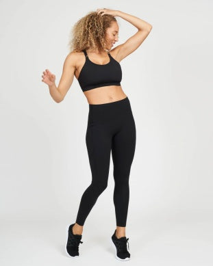 Every.Wear Knockout Leggings – Shop the Holiday